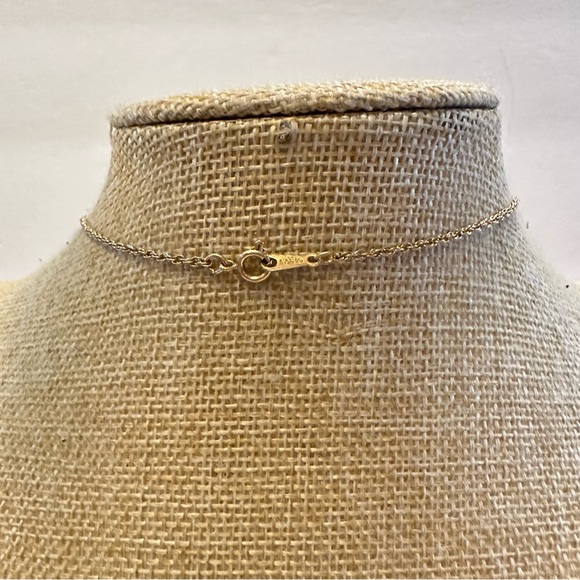 Avon Necklace gold tone chain w/ Sea Gull pendant - Picture 9 of 12